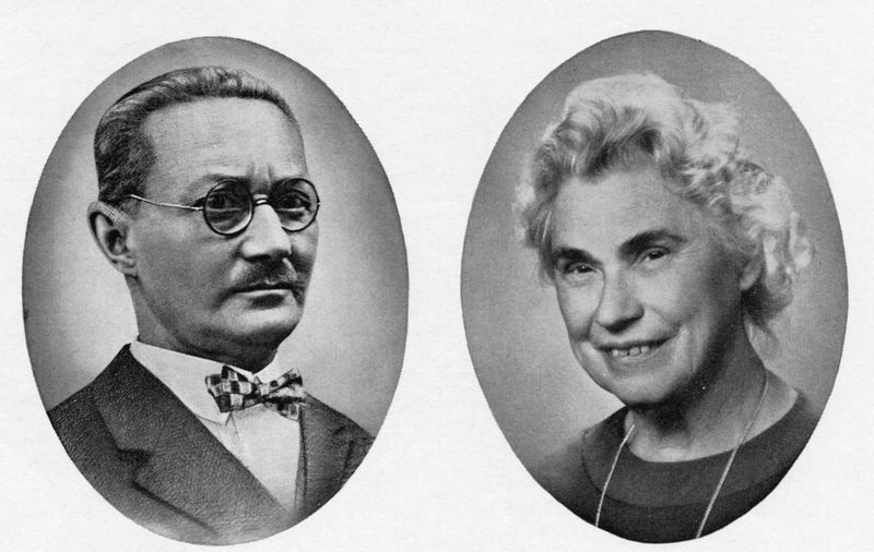 Datei:Karl und Milla Fiedler.jpg