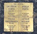 Gedenkstein (sog. "Stolperstein") für die Opfer des Holocausts Rechtsanwalt Dr. jur. Erich Fürth (*  29. Juli 1905 in Wien, gest. 30. April 1938 ebenda) und Gisela Fürth vor dem Haus Nummer 43 der Alser Straße in Wien.