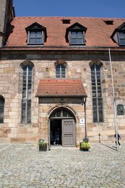 Michaeliskirche Haupteingang.jpg