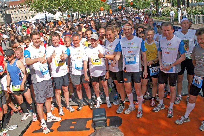 Datei:Metropolmarathon 2010 Promis 1.jpg