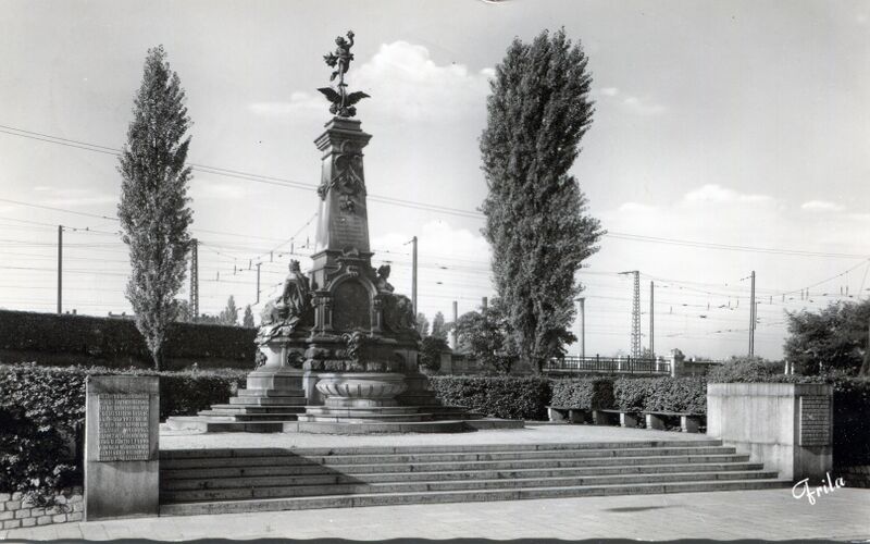 Datei:Denkmal der Ludwigsbahn (2).jpg