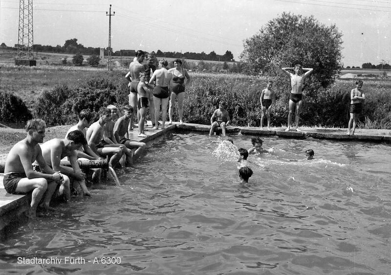 Datei:Gaggerlas Schwimmbad Gustav-Adolf-Quelle 1952 A 6300.jpg