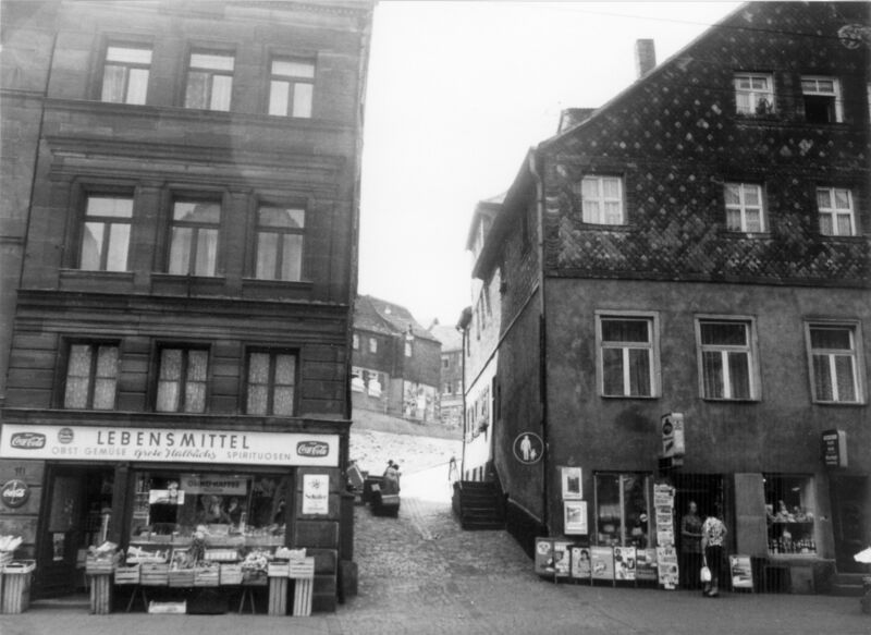 Datei:Königstraße 10, (Lebensmittel Halbächs); 8 (Bäckerei Landauer).jpg