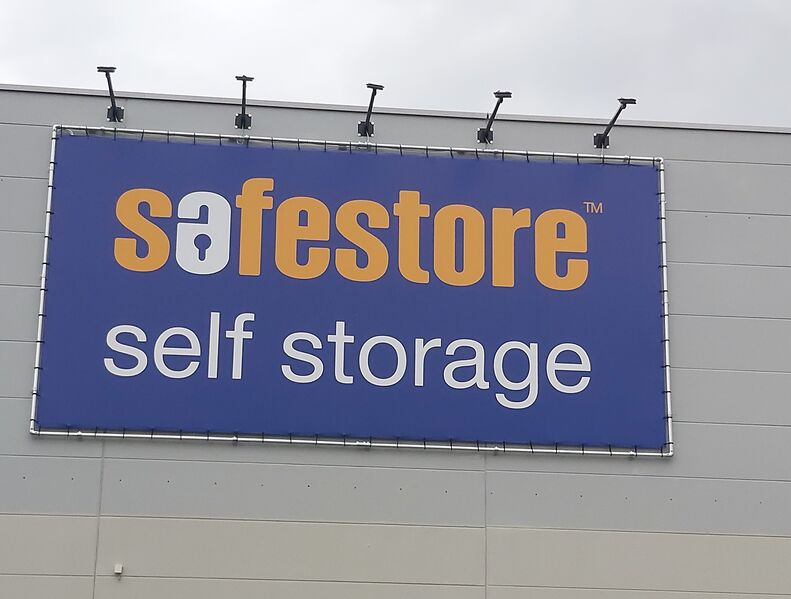 Datei:Safestore Dieselstraße 19.jpg