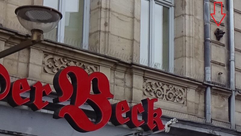 Datei:Straßenbahn Oberleitungs Halterung 2025.jpg