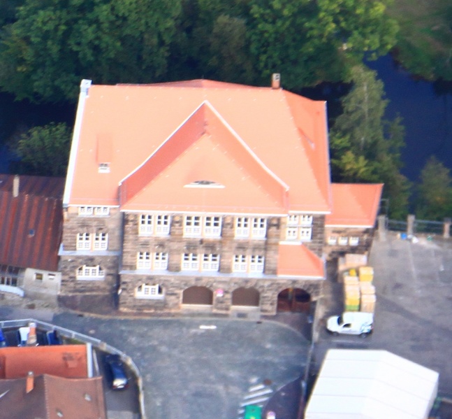 Datei:Mühlstraße Ecke Helmplatz.jpg