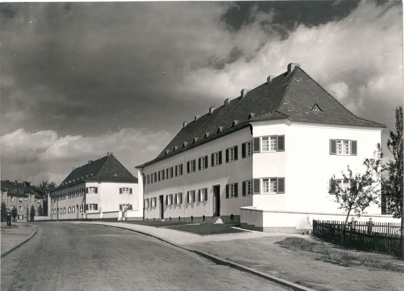 Datei:Postwohnungen (2) 1932.jpg