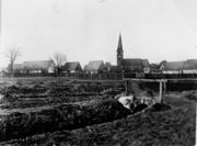 Poppenreuth vom Süden mit Landgraben.jpg