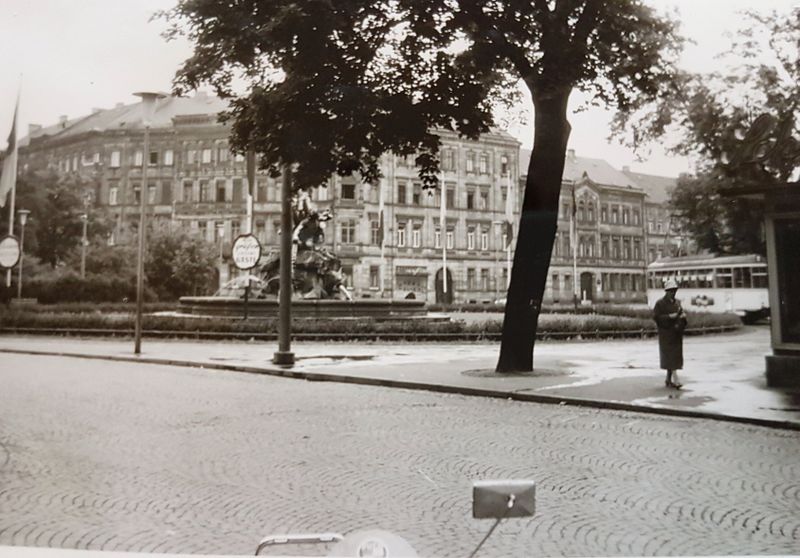 Datei:Bahnhofplatz Wendeschleife.jpg