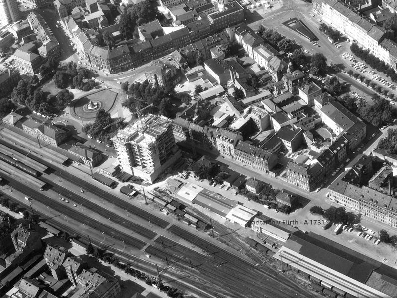 Datei:Luftaufnahme Röllingerhochhaus Bau A1731.jpg