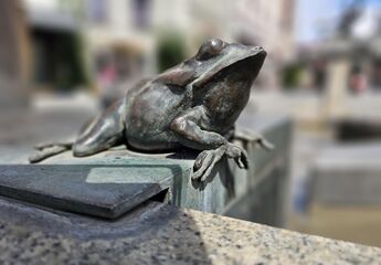 Gauklerbrunnen 4.jpg