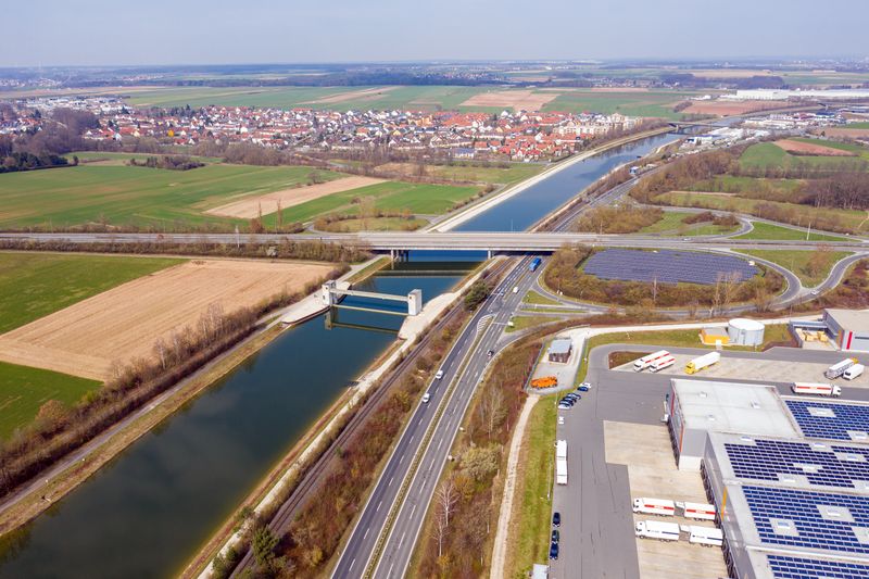 Datei:Main-Donau-Kanal Mrz 2020.jpg