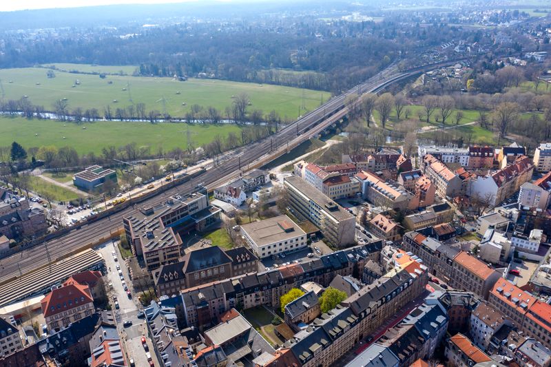 Datei:LEH Schule B2 Mrz 2019 1.jpg