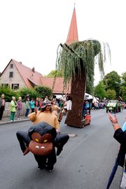 Kärwaumzug Poppenreuth 11.jpg