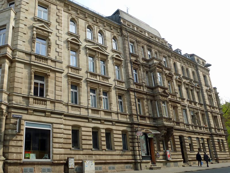 Datei:Luisenstraße 1 ua 2019.jpg