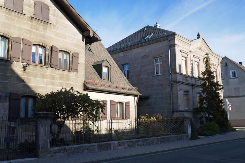 Datei:Bernb Str 6 z 11 2020.JPG