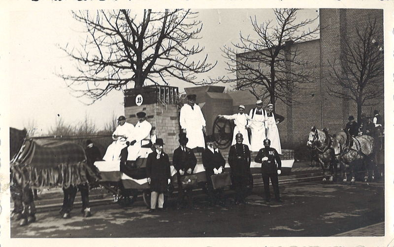 Datei:Faschingsumzug 1935 (2).jpg