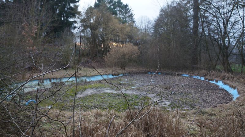 Datei:Kinderbad Atzenhof Becken 2018.jpg