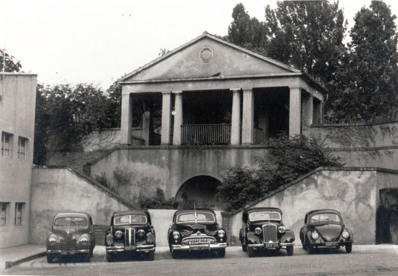 Datei:Grundig Fuhrpark 5 Kurgartenstraße.jpg