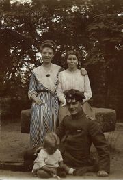 Lippert Familienalbum (4).jpg