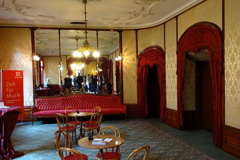 Datei:Stadttheater 2025.10.jpg