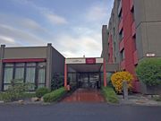 Hotel Mercure Laubenweg Eingang 2018.jpg