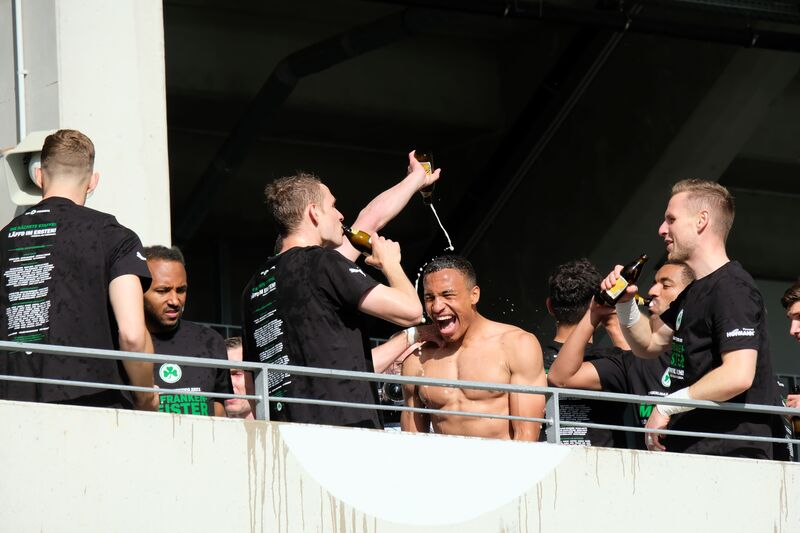 Datei:Aufstiegsfeier Mai 2021 27.jpg