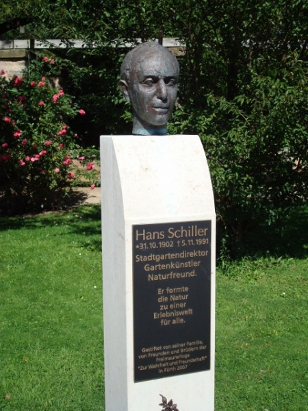 Datei:Hans Schiller Bueste Stadtpark.JPG