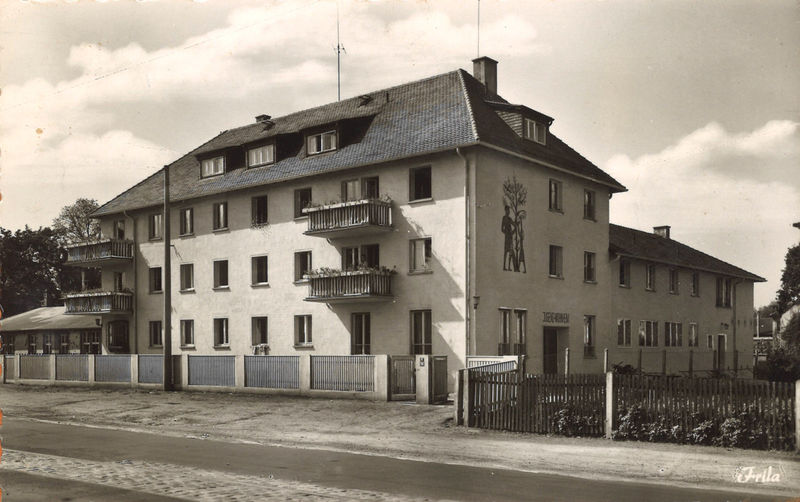 Datei:Postkarte Jugendwohnheim Schwabacher Straße.jpg