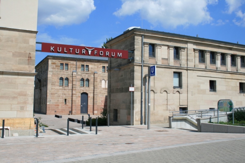 Datei:Kulturforum Eingangsbereich.jpg