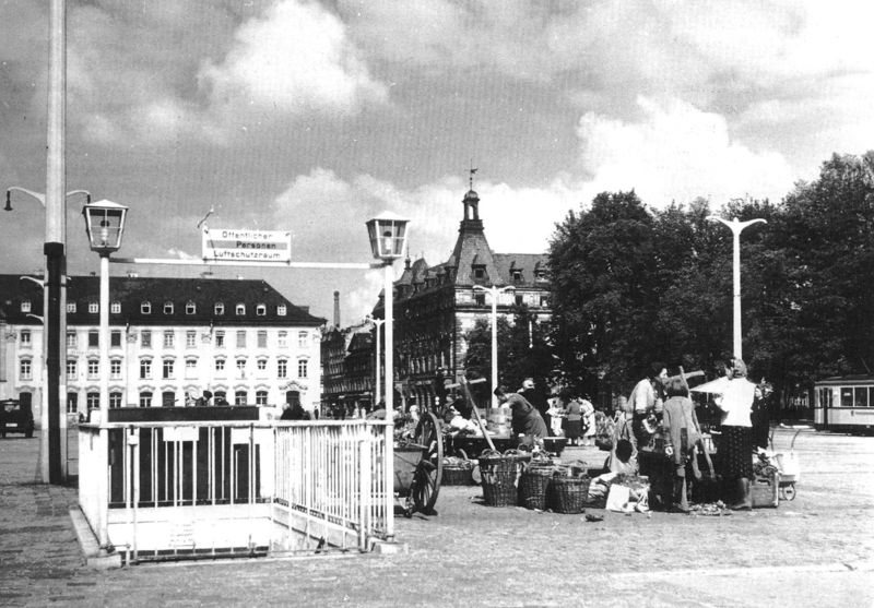Datei:Schlageterplatz 1940 LSR.jpg