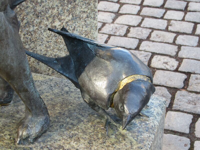 Datei:Gauklerbrunnen 2026 Tier-Details 2.JPG