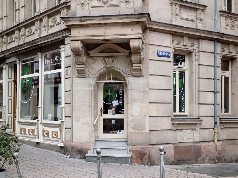 Datei:2023-11-25 FürthWiki-Laden Fenster-Folierung (4).jpg