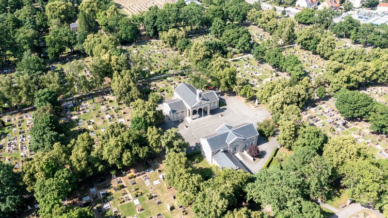 Datei:Friedhof Juni 2025.jpg