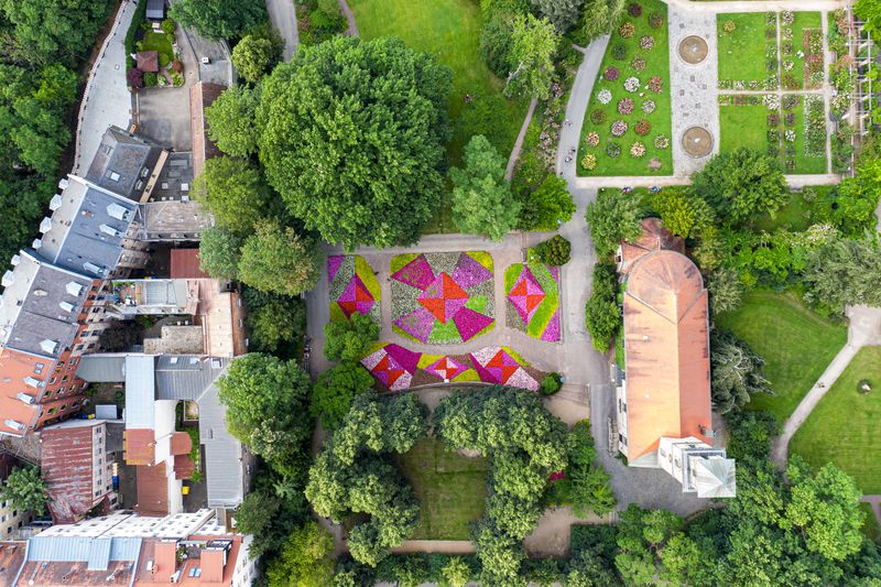 Datei:Stadtpark Juni 2020 2.jpg