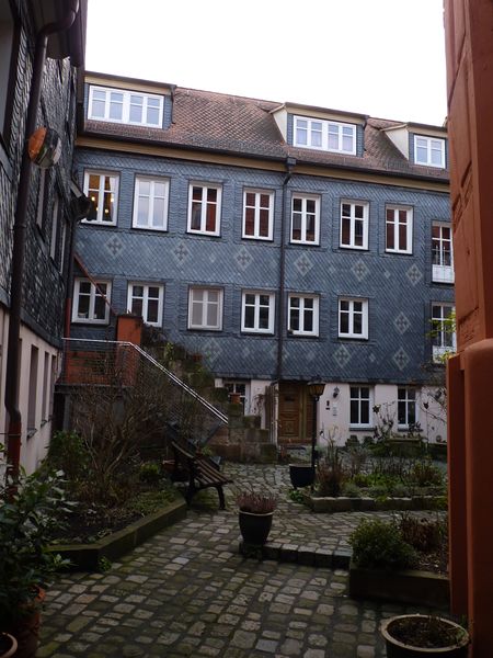 Datei:1 Gabrielhof Blick nach Osten.JPG