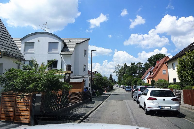 Datei:Asternstraße 2020.7.jpg