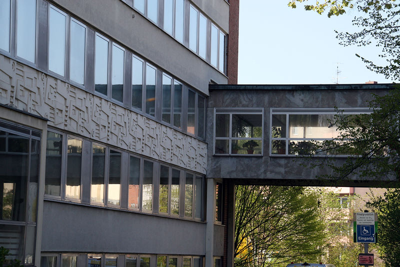 Datei:Landratsamt Übergang.jpg