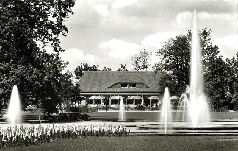 Datei:Stadtparkcafe 1950.jpg
