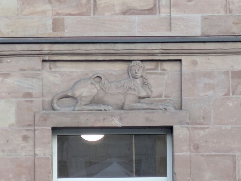 Datei:Königstraße 115 Relief.jpg