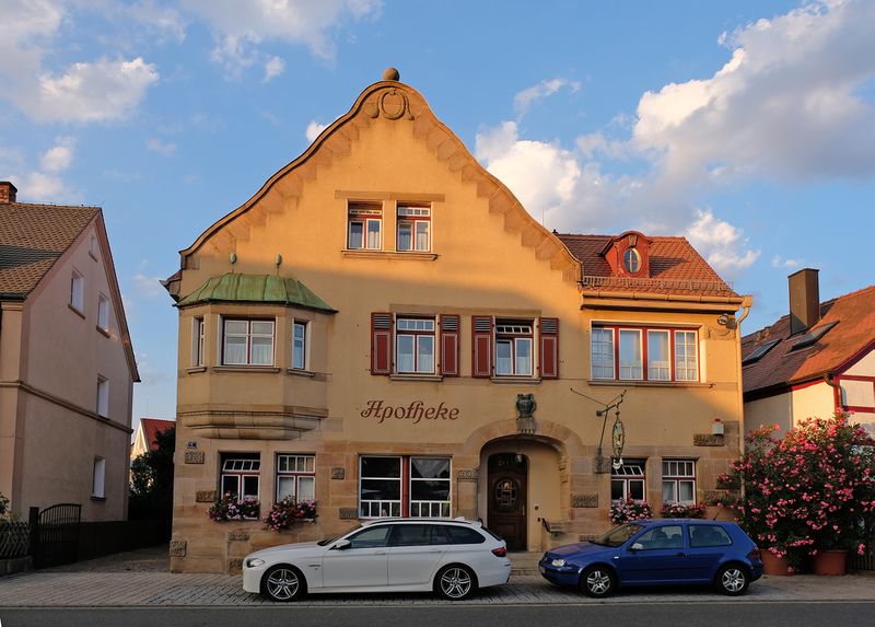 Datei:Kapellenplatz 1 1.jpg