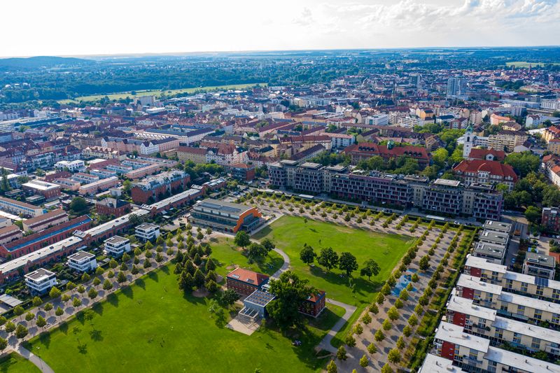 Datei:Südstadtpark Juni 2020 3.jpg