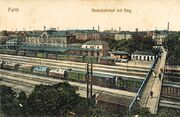 AK Staatsbahnhof mit Steg col gel 15 Juni 1915.jpg