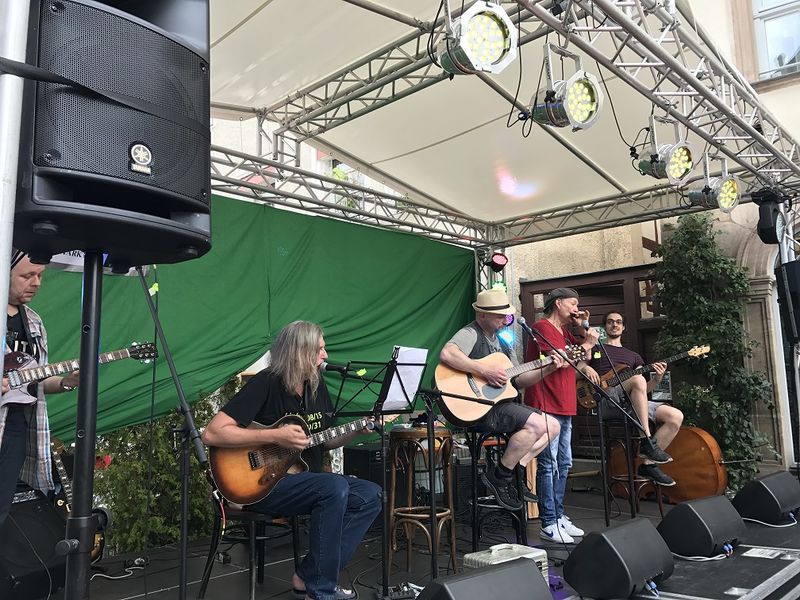 Datei:Grüne Nacht2.jpg