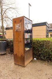 Buchtauschregal Adenauer Anlage Dez 2022.jpg