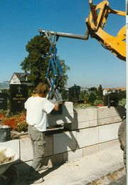 Sanierung der Friedhofsmauer, 1997 b.jpg