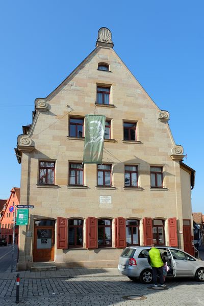 Datei:Wilhelm-Löhe-Haus Feb 2018.jpg