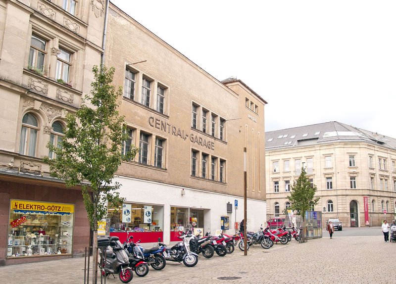 Datei:Central Garage Ansicht MM240058.jpg