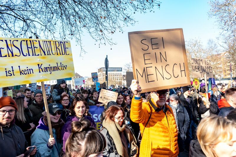 Datei:Fürth bleibt stabil Demo Feb 2025 11.jpg