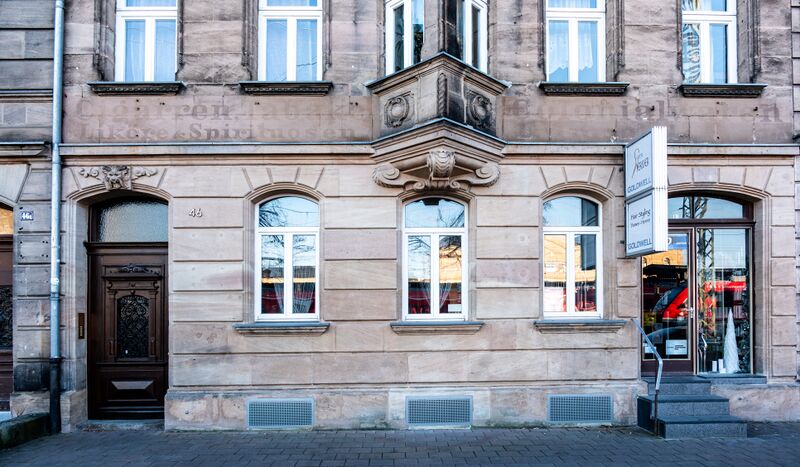 Datei:Karolinenstraße 46 Dez 2025.jpg